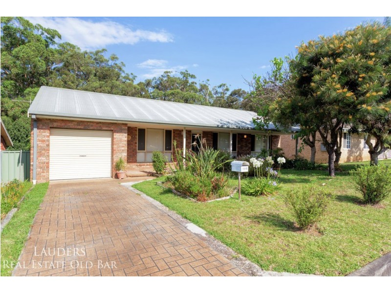 106 Waterman Street, Old Bar NSW 2430