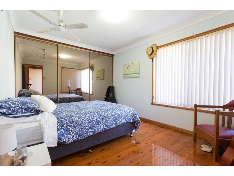 3 Smith Street, Old Bar NSW 2430