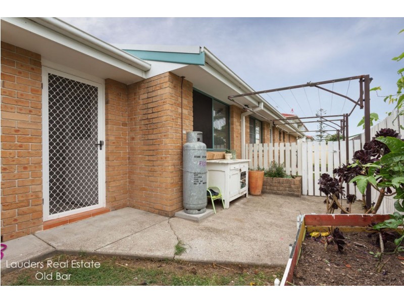 3/26 Old Bar Road, Old Bar NSW 2430