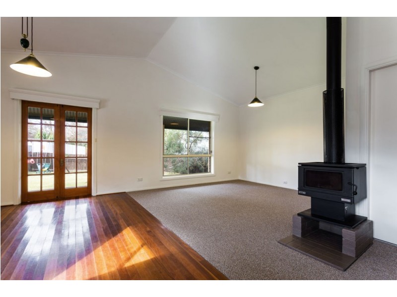 5 Laurina Close, Old Bar NSW 2430