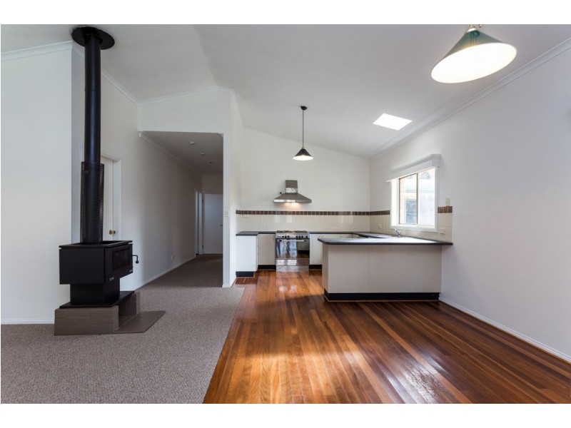 5 Laurina Close, Old Bar NSW 2430