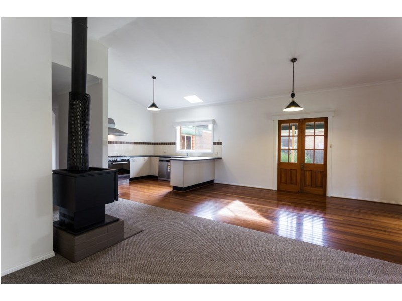 5 Laurina Close, Old Bar NSW 2430