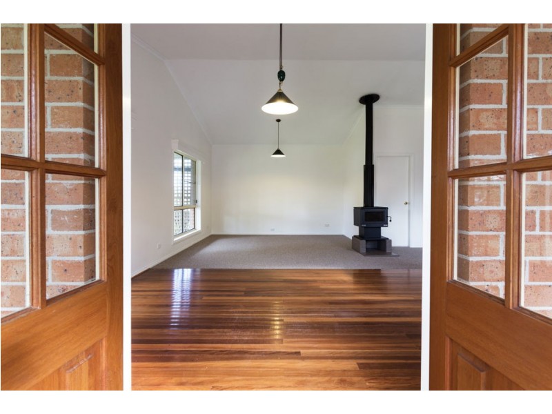 5 Laurina Close, Old Bar NSW 2430