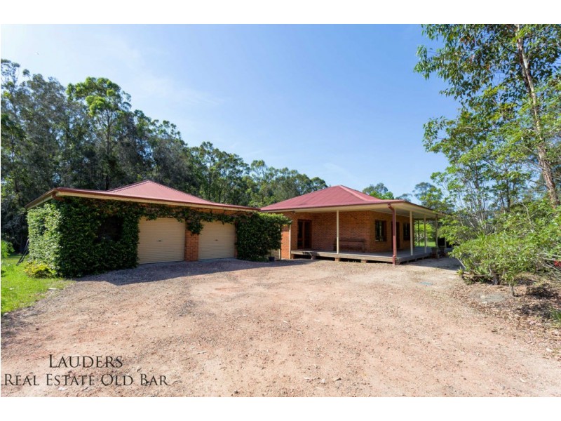 27 Manning Point Road, Old Bar NSW 2430