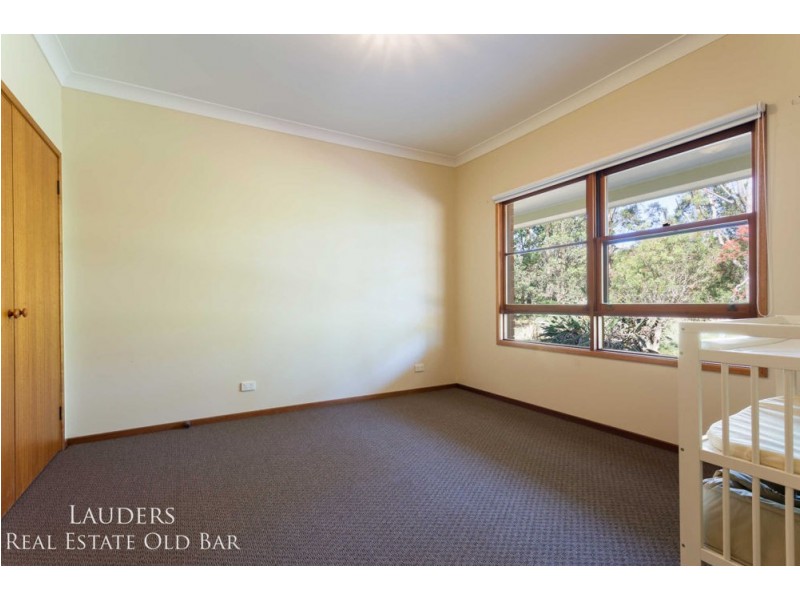 27 Manning Point Road, Old Bar NSW 2430