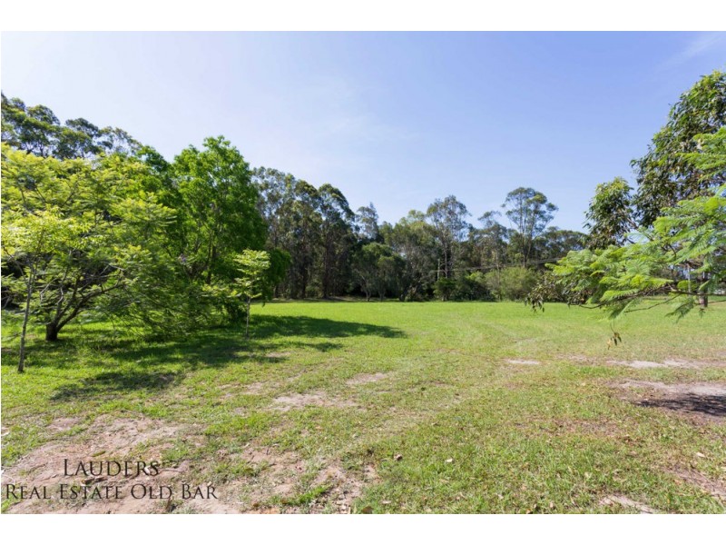 27 Manning Point Road, Old Bar NSW 2430