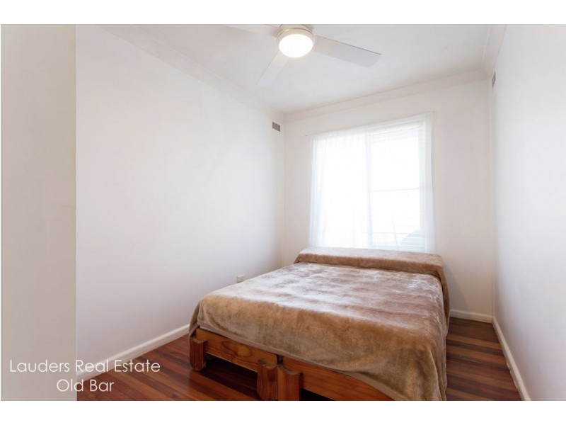 20 Old Bar Road, Old Bar NSW 2430