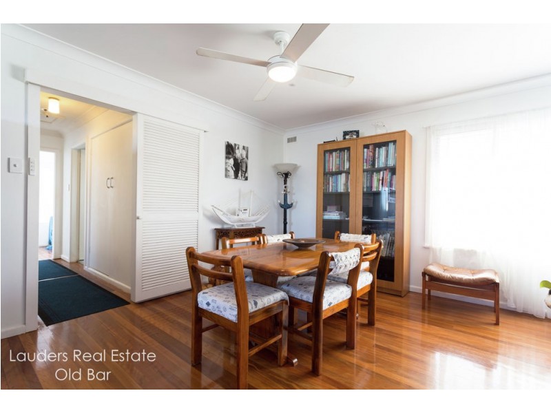 20 Old Bar Road, Old Bar NSW 2430