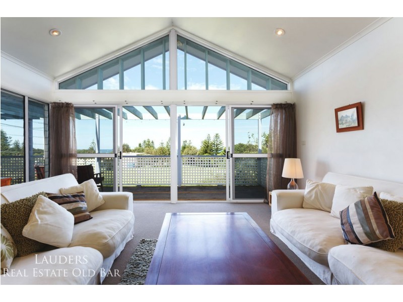 13 Ungala Road, Old Bar NSW 2430