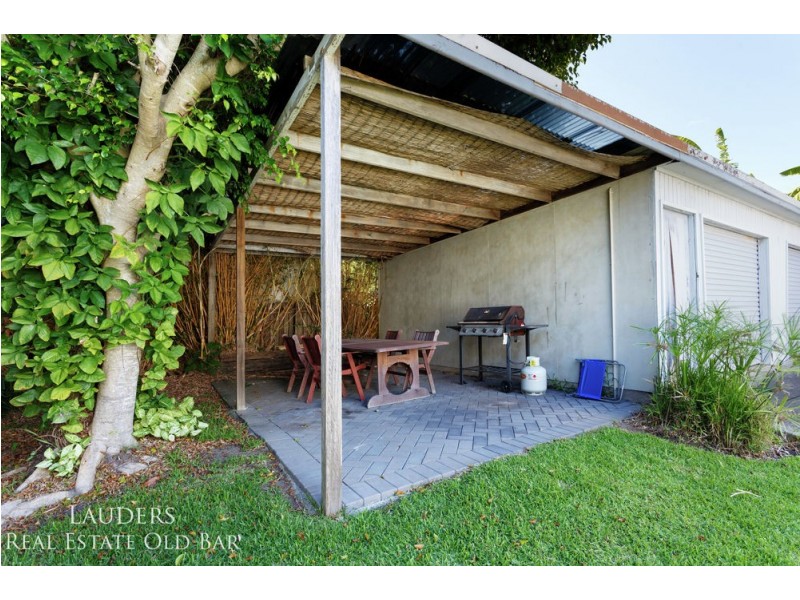 13 Ungala Road, Old Bar NSW 2430