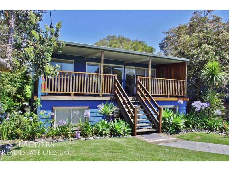 11 Pacific Parade, Old Bar NSW 2430