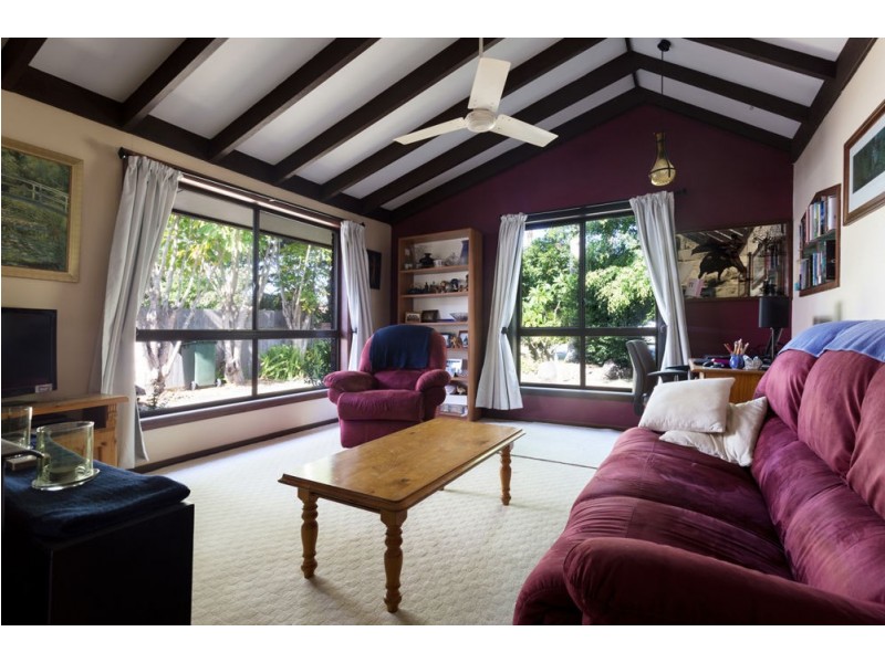 25 Sheppard Street, Old Bar NSW 2430