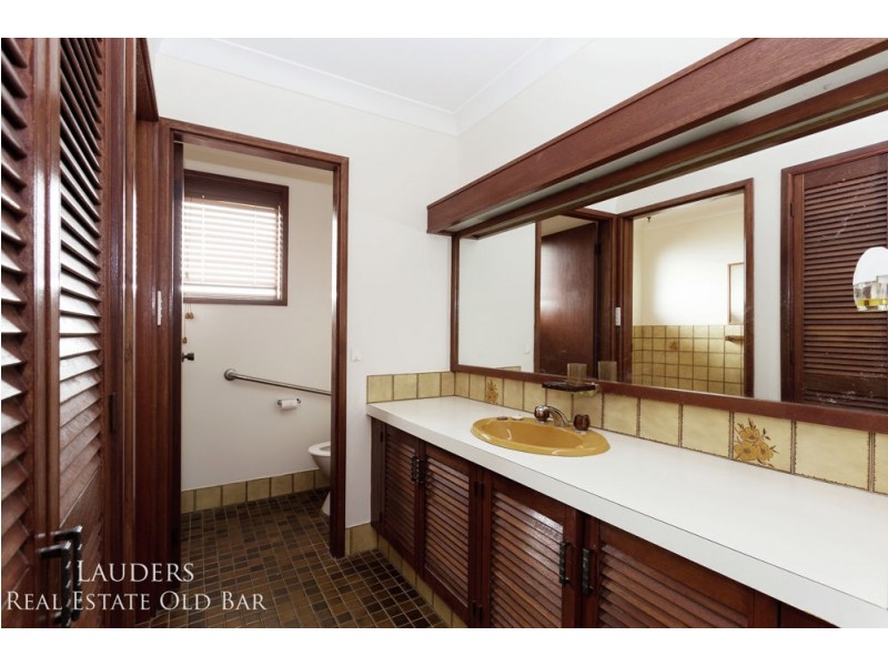 3 Suni Drive, Old Bar NSW 2430