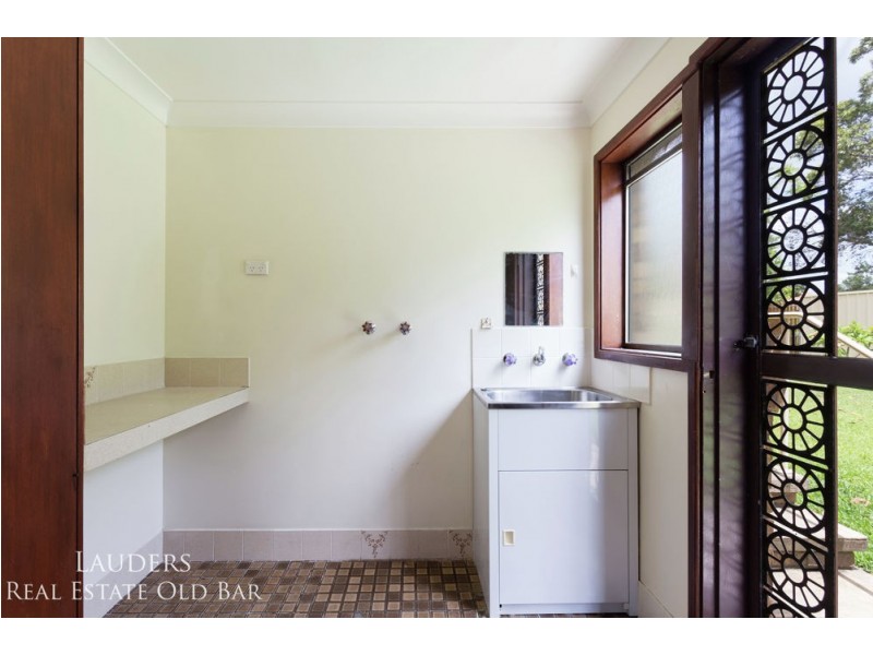 3 Suni Drive, Old Bar NSW 2430