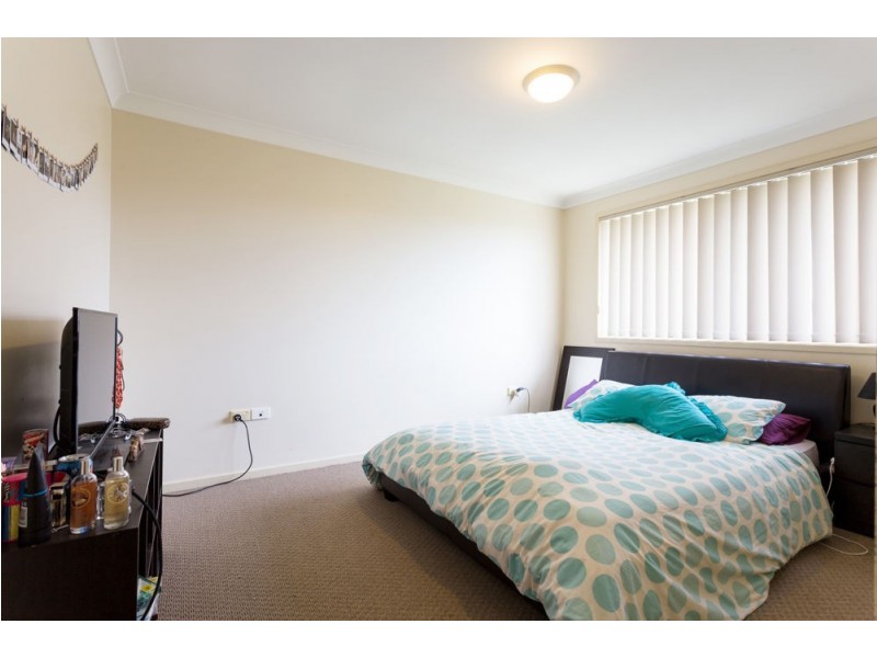 2/10 Pryor Crescent, Old Bar NSW 2430