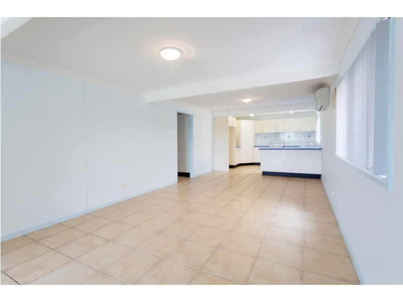 41b Pacific Parade, Old Bar NSW 2430