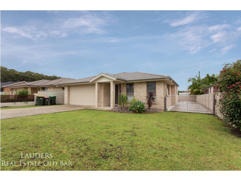 13 Flagtail Avenue, Old Bar NSW 2430