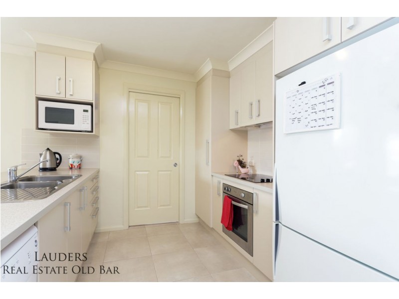 13 Flagtail Avenue, Old Bar NSW 2430