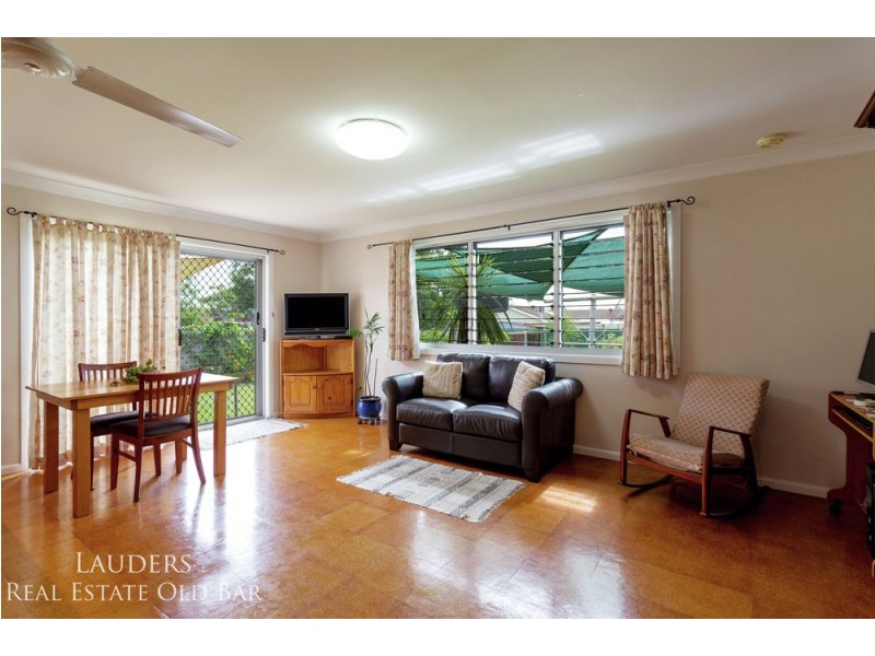 71 Waterman Street, Old Bar NSW 2430