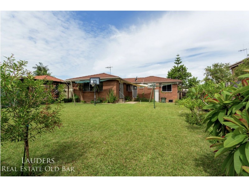 71 Waterman Street, Old Bar NSW 2430