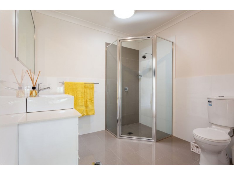 2/42 Albatross Way, Old Bar NSW 2430