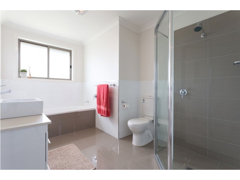 2/42 Albatross Way, Old Bar NSW 2430
