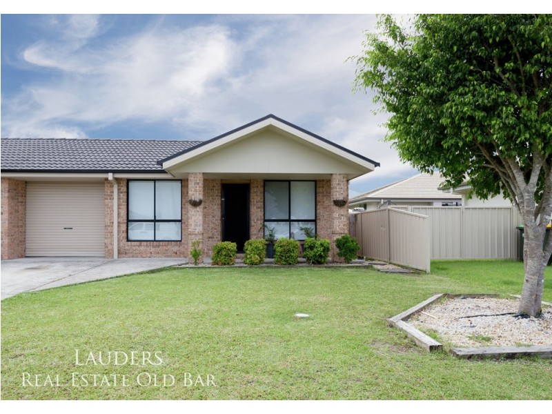 1/10 Bluehaven Drive, Old Bar NSW 2430