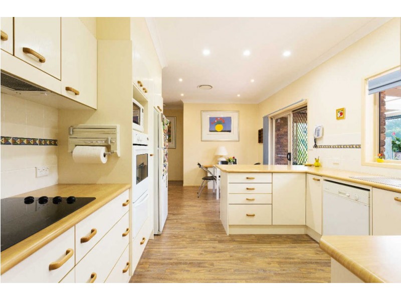 31 Medowie Road, Old Bar NSW 2430