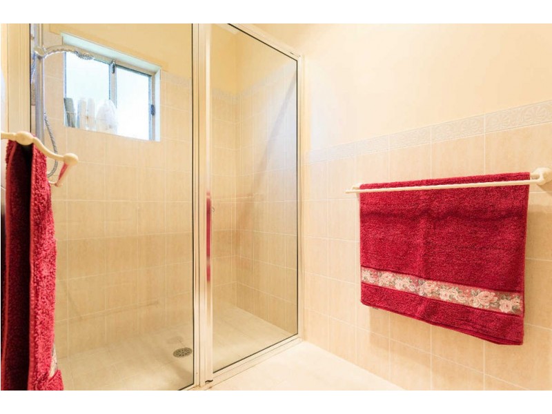31 Medowie Road, Old Bar NSW 2430