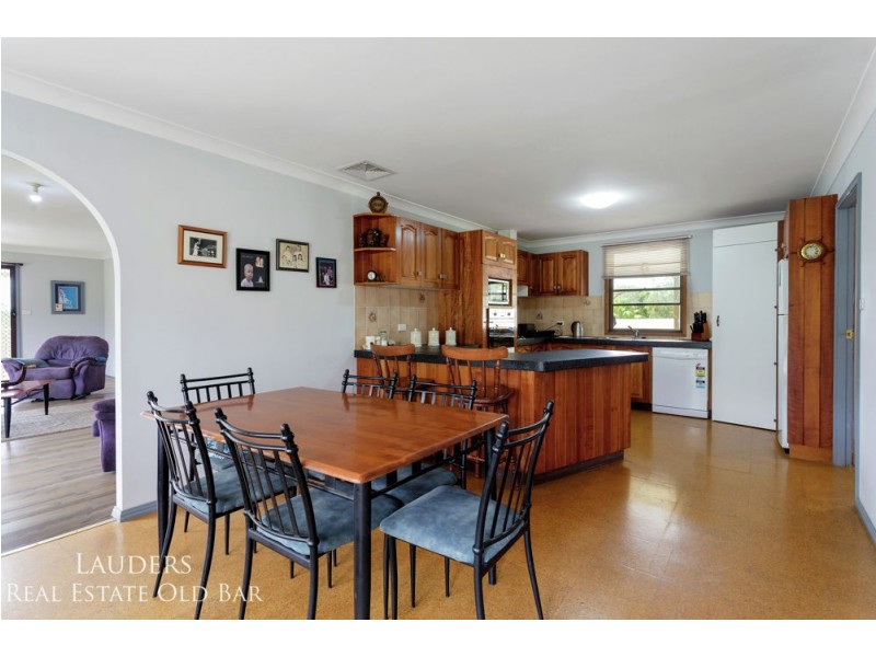 290 Bushland Drive, Taree NSW 2430