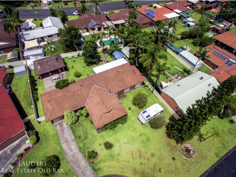 21 Casuarina Close, Old Bar NSW 2430