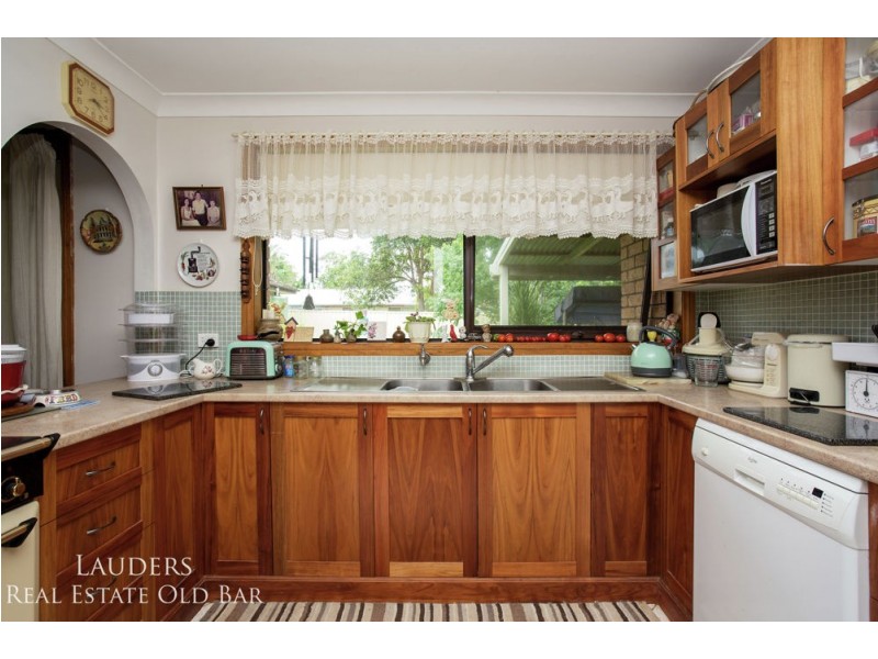 21 Casuarina Close, Old Bar NSW 2430