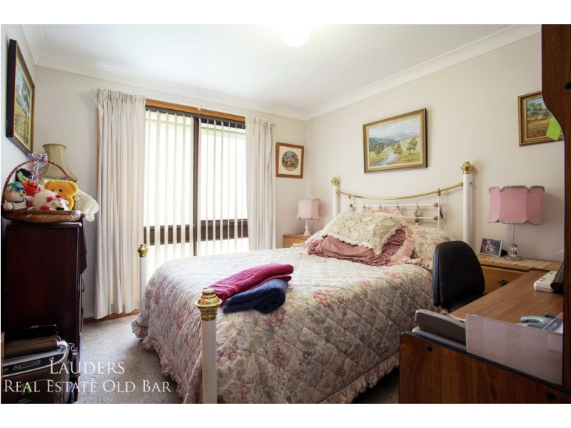 21 Casuarina Close, Old Bar NSW 2430