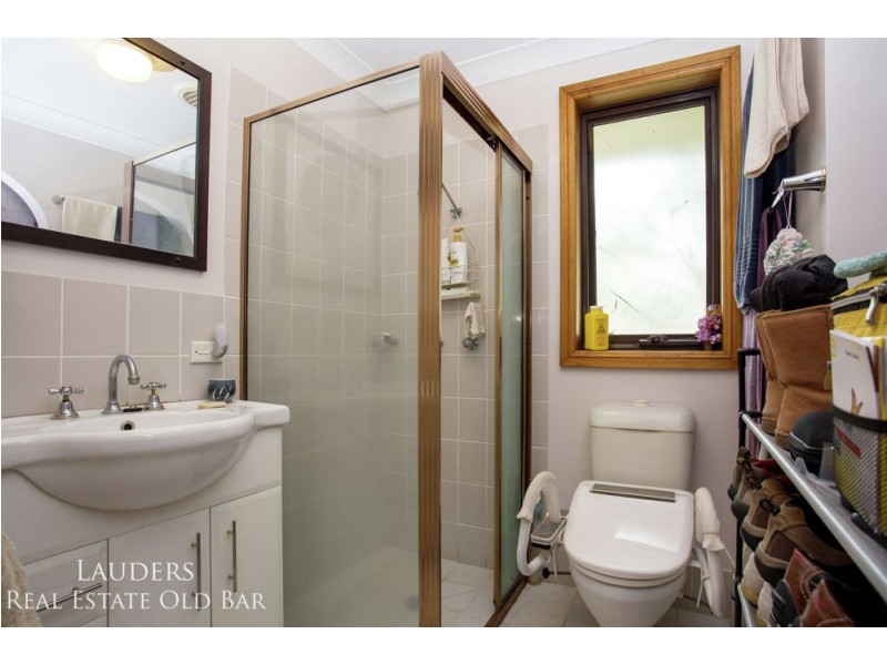 21 Casuarina Close, Old Bar NSW 2430
