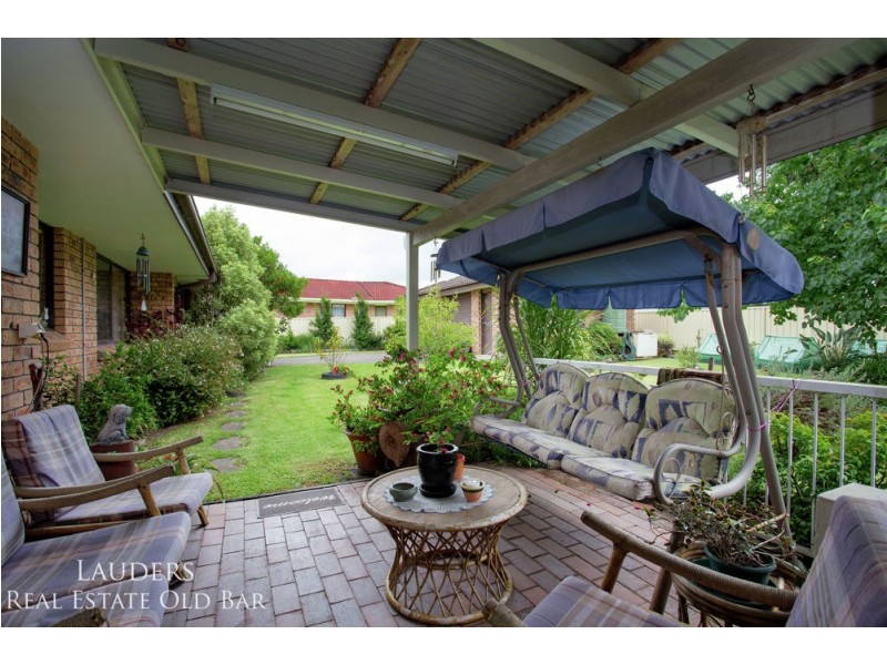 21 Casuarina Close, Old Bar NSW 2430