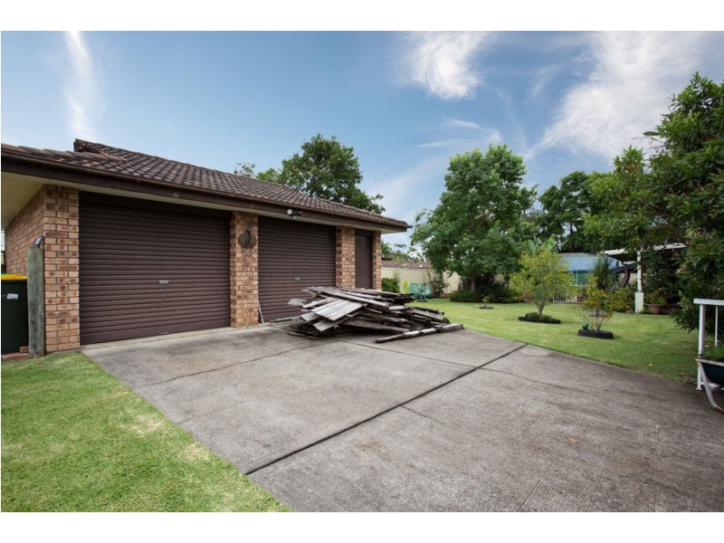 21 Casuarina Close, Old Bar NSW 2430