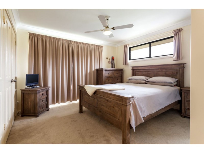 113 Waterman Street, Old Bar NSW 2430