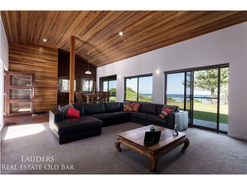 24 Lewis Street, Old Bar NSW 2430