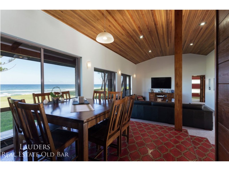 24 Lewis Street, Old Bar NSW 2430