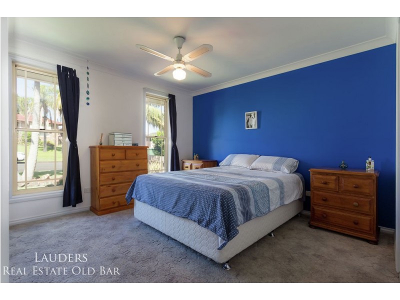 35 Molong Road, Old Bar NSW 2430