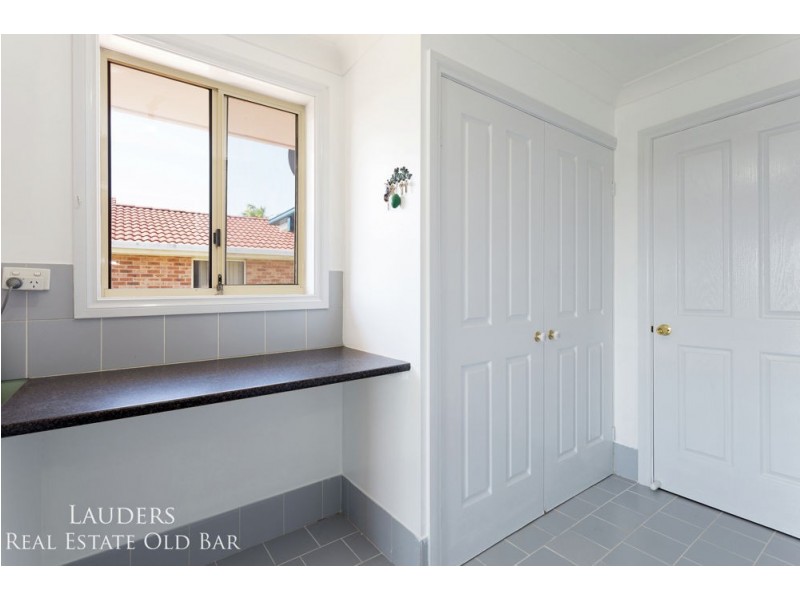 35 Molong Road, Old Bar NSW 2430