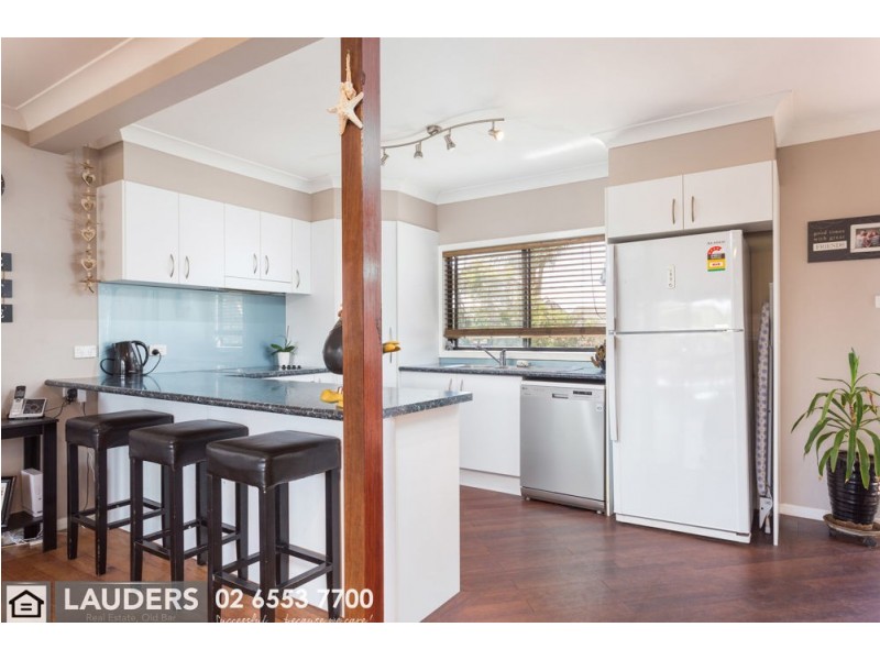 50 Hall Street, Old Bar NSW 2430