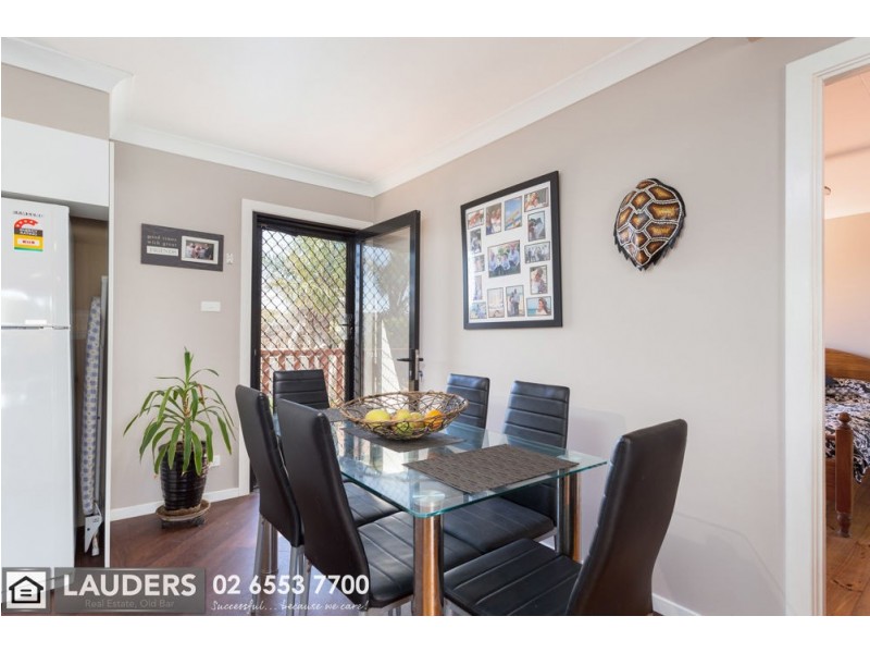 50 Hall Street, Old Bar NSW 2430