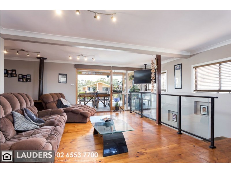 50 Hall Street, Old Bar NSW 2430