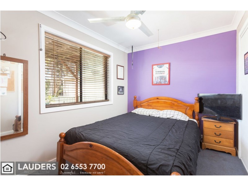 50 Hall Street, Old Bar NSW 2430