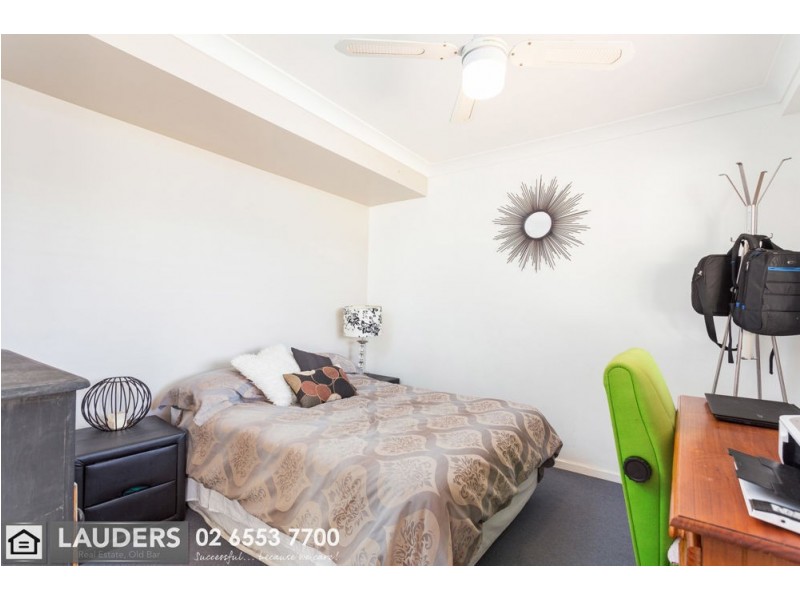 50 Hall Street, Old Bar NSW 2430