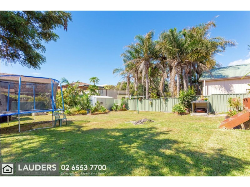 50 Hall Street, Old Bar NSW 2430