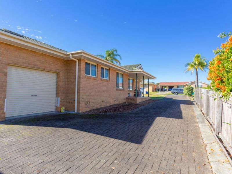 19A Molong Road, Old Bar NSW 2430