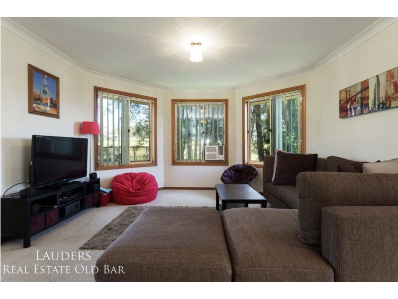 19b Molong Road, Old Bar NSW 2430
