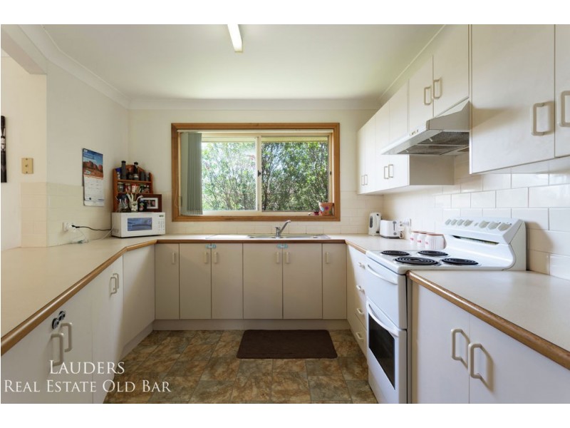 19b Molong Road, Old Bar NSW 2430